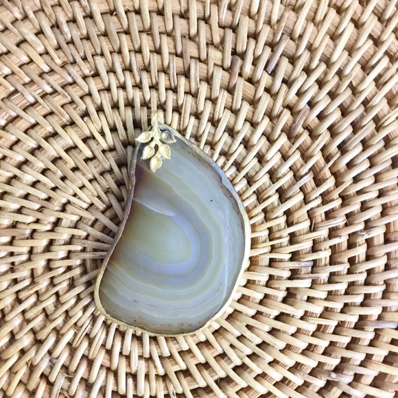 Vintage Agate Pendant Charm Large Gold Toned - Picture 1 of 3